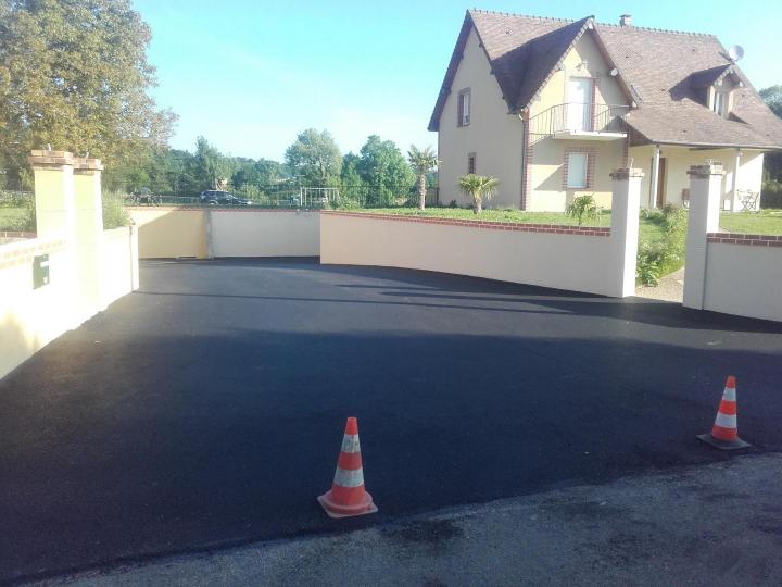 Travaux de bitumage à L'Aigle